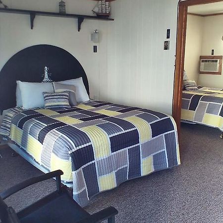 The Monarch Motel Cheboygan Exteriér fotografie